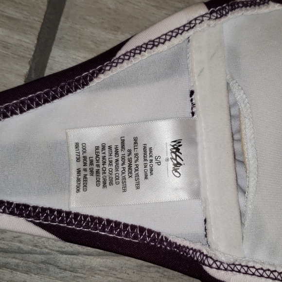 2 bikini strapless tops - Picture 8 of 10